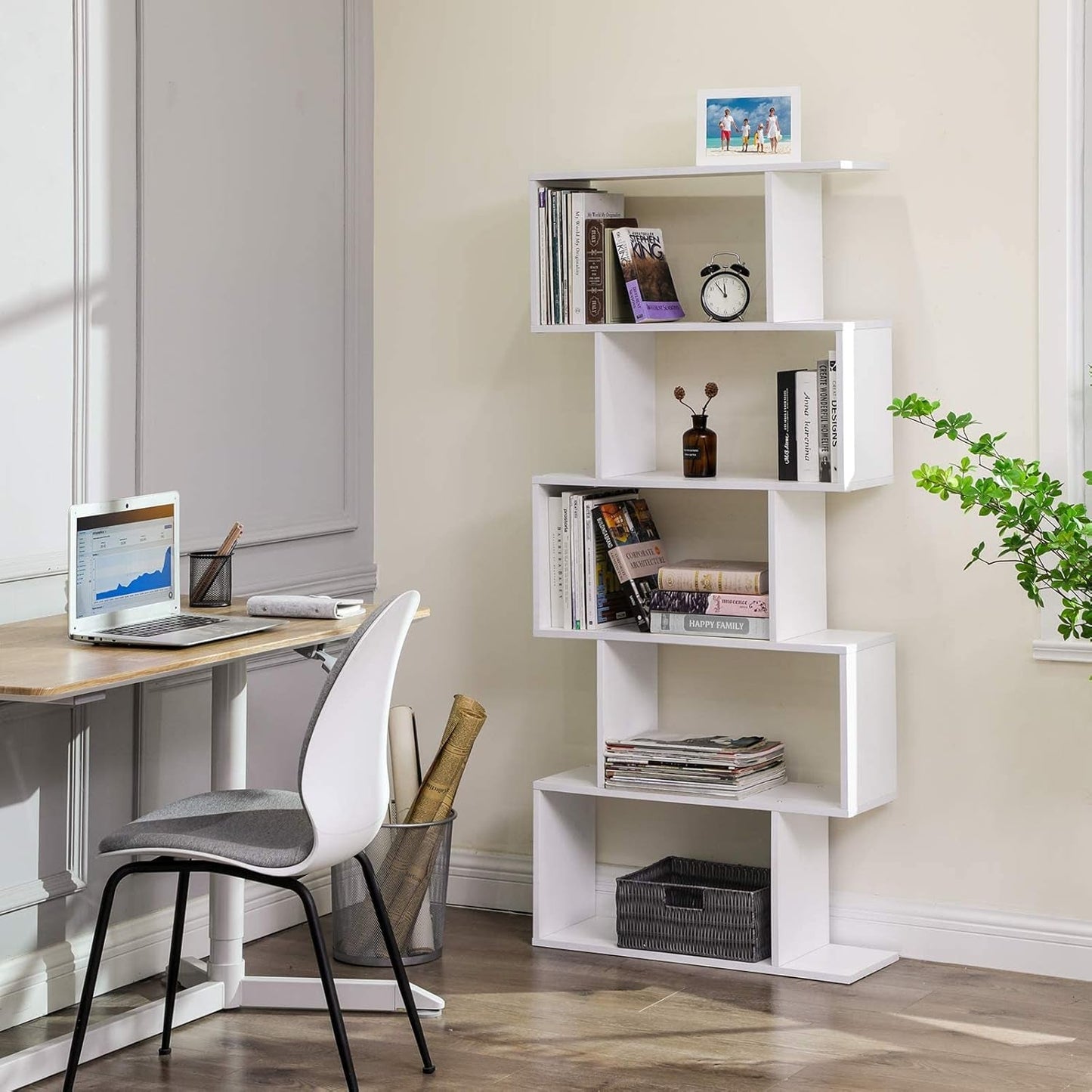 Tree-Shaped Bookcase with 13 Shelves and 5-Tier Freestanding