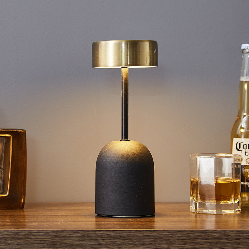 Elegant Minimalist Cafe Lighting Table Lamp Workspace Bedside Compact