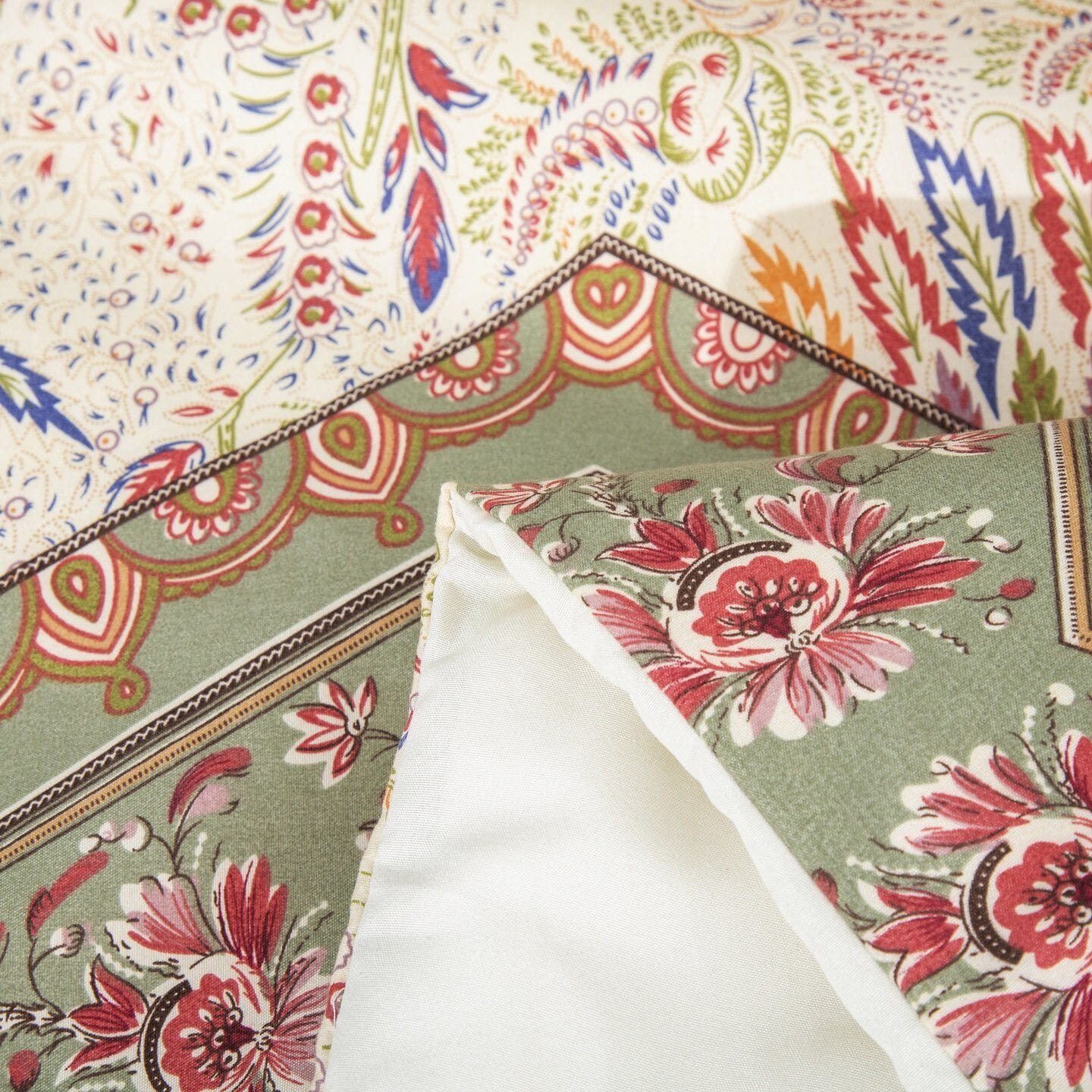 DaDa Bedding Botanical Cranberry Sage Chevron Floral Duvet Cover Set